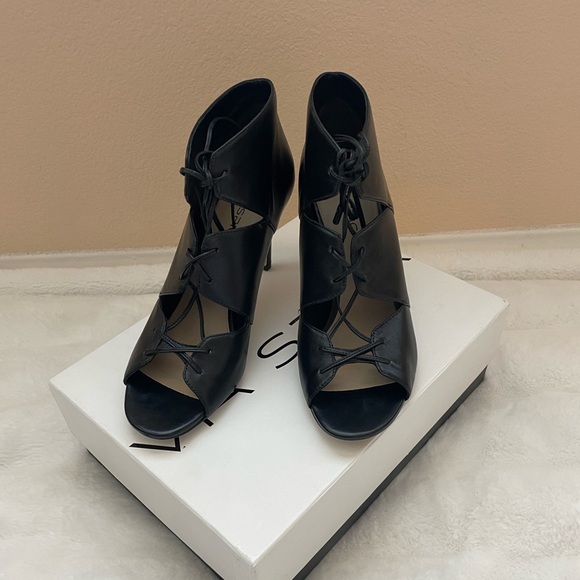 Via Spiga Shoes. - Picture 2 of 8